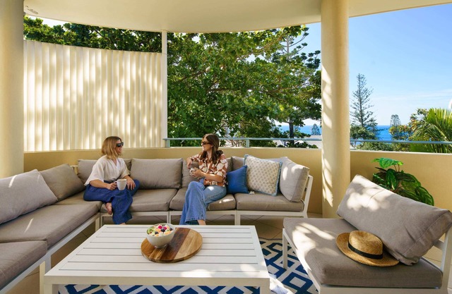 Live like a local In The Heart of Moffat Beach
