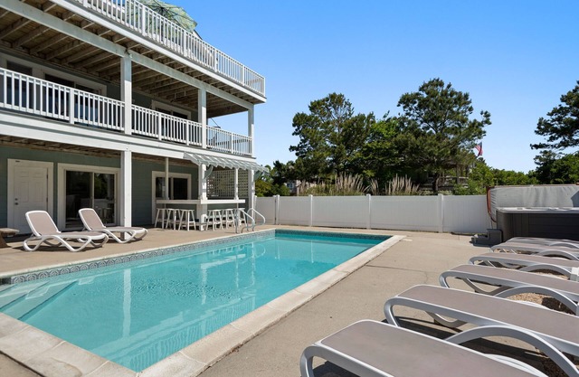 Living On Beach Time: Private pool, Hot Tub, Rec Room w/ Pool Table