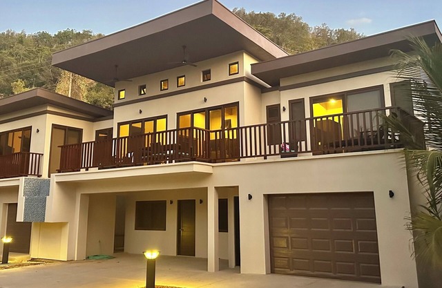 LIVING WATERS ROATAN CASITA