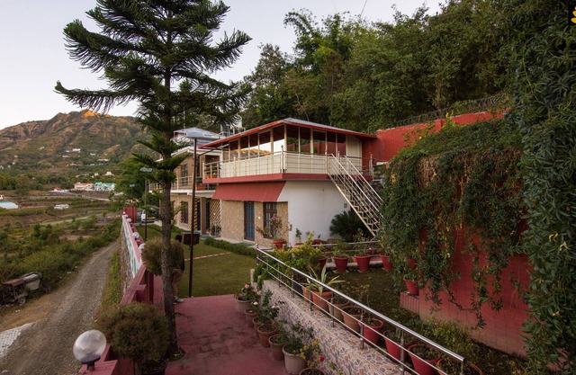 LivingStone Lake View Resort Premium Room
