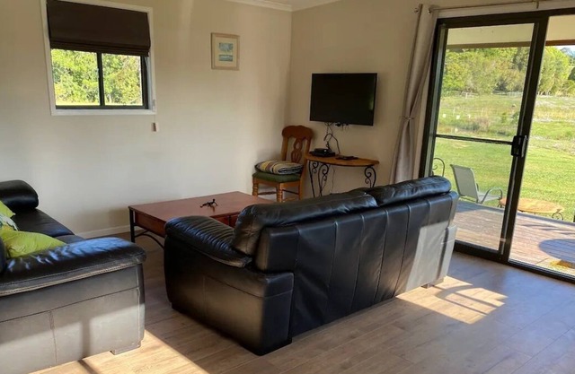 Lizard Lodge Farmstay-Families-Horse Riders-Nature