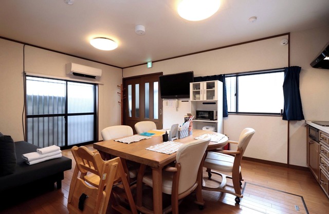 LJ INN ShijoOmiya Hanare Single-story detached house in the center of Kyoto City.