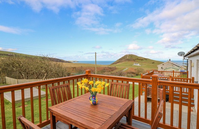 LLAETHDY, pet friendly, country holiday cottage in Cardigan