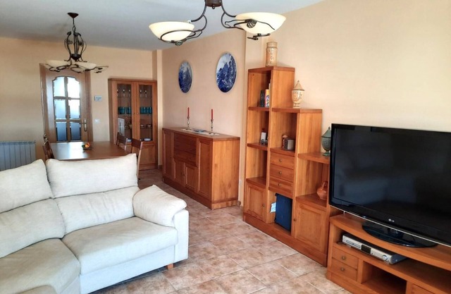 Llivia XIII - Tres Habitaciones Piso, Capacidad 6