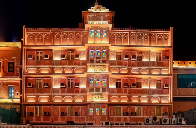 LMB Hotel