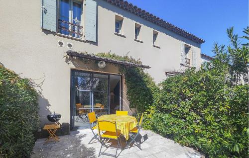 Lovely Home In Saint-Laurent-De-La-Cabrerisse