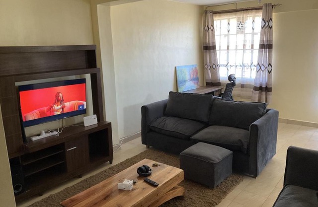 'Local Host' accessible 1br with fast WiFI, Smart TV, Netflix..an many more