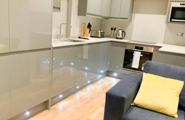 This lovely 2 bedroom apartment in Finchley with free parking.