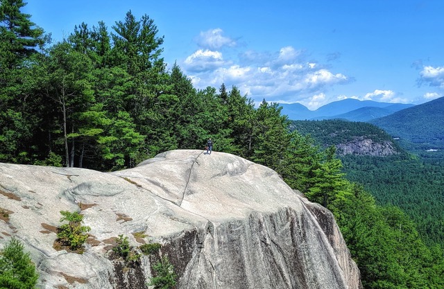 LOCATION, COMFORT & VIEWS IN THE WHITE MOUNTAINS!