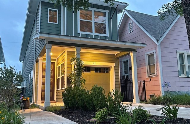 Location, location, location! Perfectly charming!