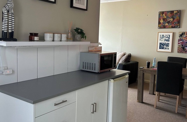 LOCATION The Beach House Studio - Unique Seafront Affordable and Pets Negotiable