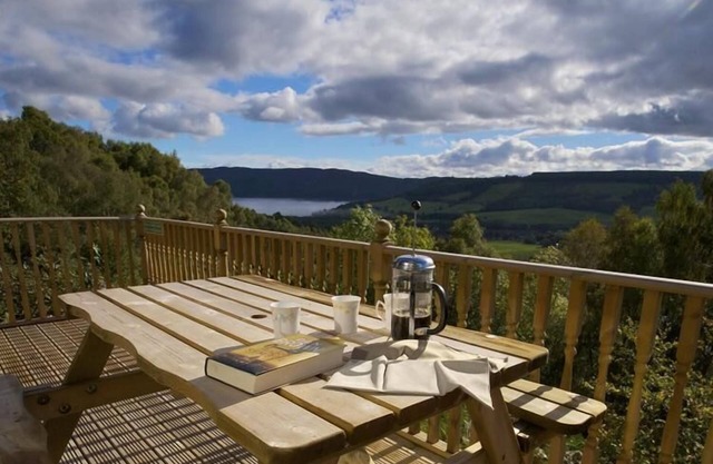 Loch Ness Hideaways