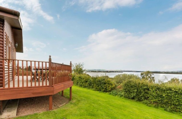 Loch Side Lodge 5 by Interhome