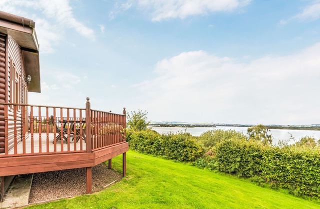 Loch Side Lodge 5 by Interhome