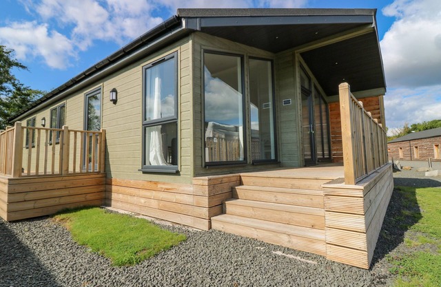LODGE 16 - THE ERICHT (FAMILY), family friendly in Errol