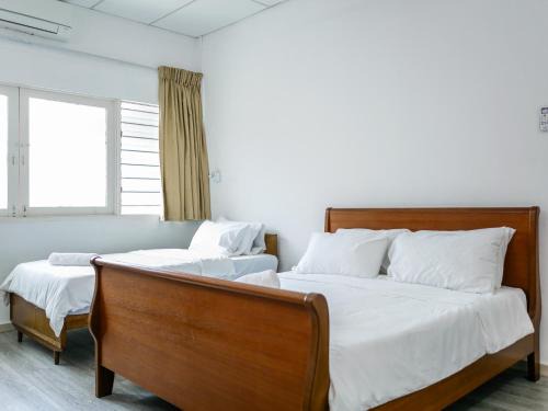 Lodge 22, 5 min walk to Adventist & Pulau Tikus Market