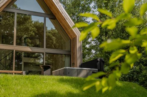 Lodge met Jacuzzi - 4 personen - Woodz Lodges