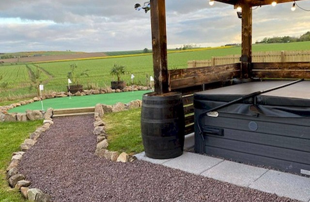 Lodge No 23 | Hot Tub | St Andrews Lodge Park