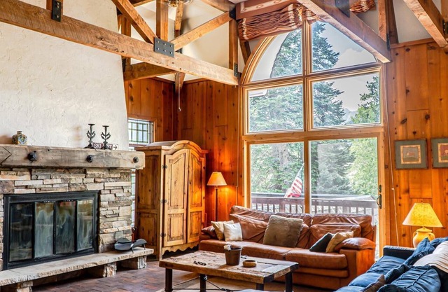 Lodge w/ Epic Location Off Main, Walk to Gondola!