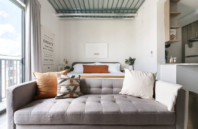 Lodgeur | Stylish & hip studio loft | Midtown