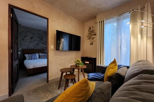 Loft Éfeso: ¡Un Refugio Moderno en Val'Quirico!