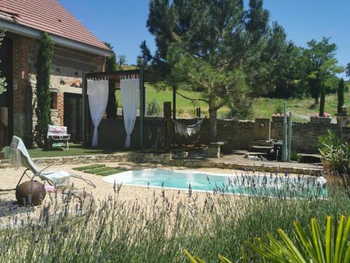 Loft cosy avec piscine et spa, à 10 min de Vichy, proche golf et nature - FR-1-489-337