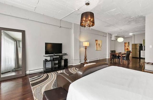 Loft Hotel | 1Bed Loft w Kitchen | Quartier Latin