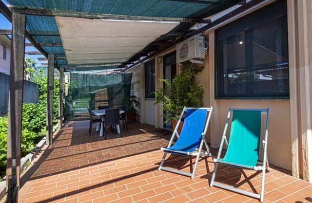 Loft in Marina di Campo, two-room apartment in a residential area, with private outdoor area, bicycl