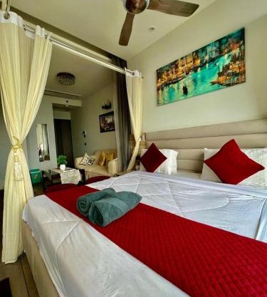 Loft Inn Supernova Noida