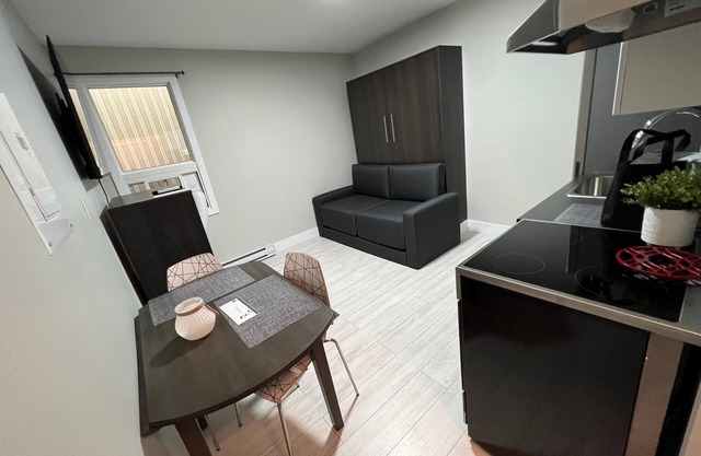 Loft miniature near Plage Kiwanis (Le Centre-Ville)