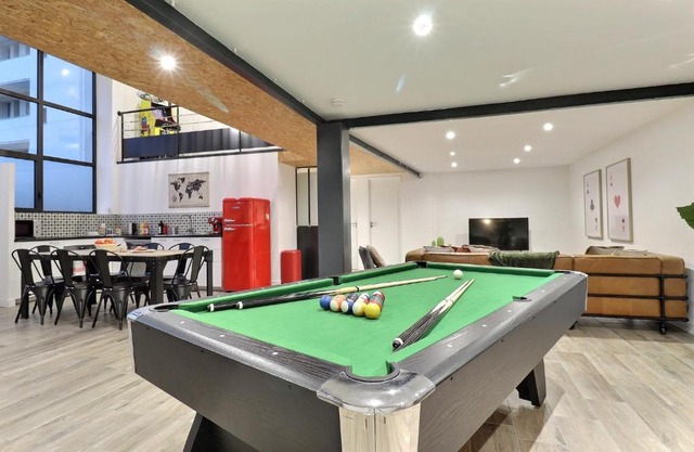 Loft & Pop Billard