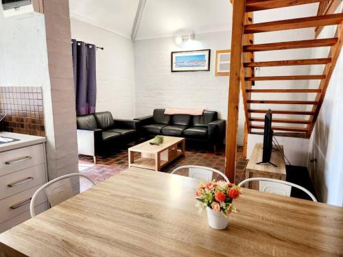 Loft Villa Pool Spa & Beach Sleeps Six!