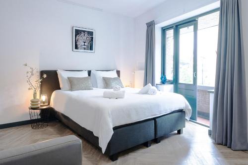 Loft With Balcony And Full Kitchen Near Hotspot
