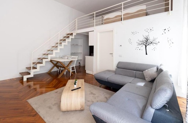 Loft2 via morosini centro Varese - Ixihome
