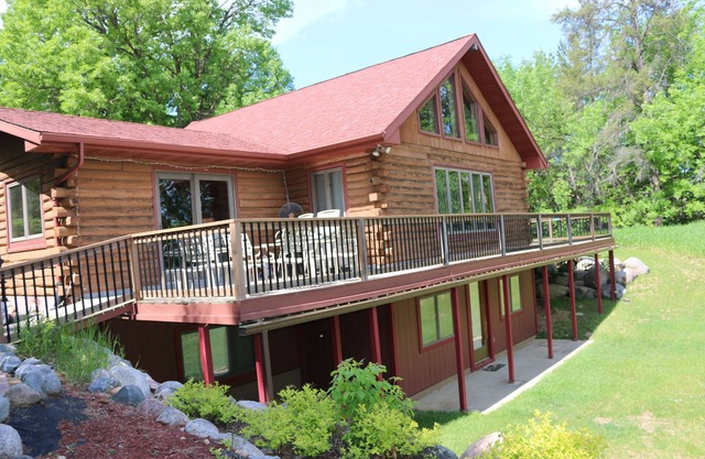 Log Cabin Lake House