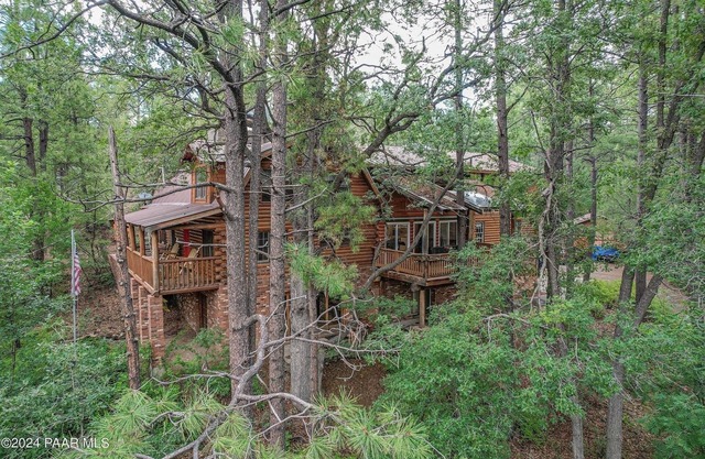 Log Cabin / Lodge hermosos pinos de montaña, más de 5.000 pies cuadrados