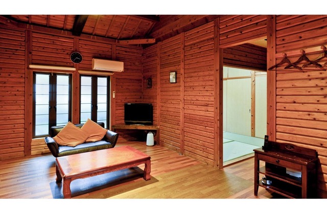Log cottage for 3 people Fully equipped and pet / Aridagun Wakayama