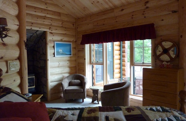 Luxury Log Escape - Mckellar, Ontario, Canadá