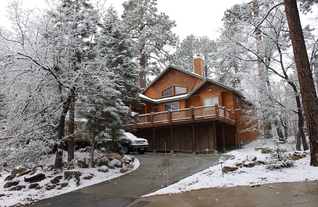 Nuevo Log Style Cabin Moonridge, 3bd, 3ba, Sleeps 10, Walk To Slopes, Ntl. Bosque