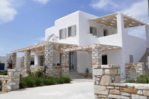 Logaras' Villas