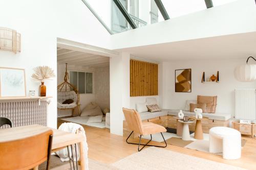Logement entier ou à partager dans maison familiale à Rueil Malmaison, proche de Paris La Défense