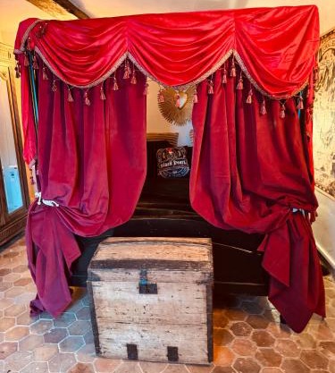 Logement insolite La cachette des Pirates, ciné, pop corn