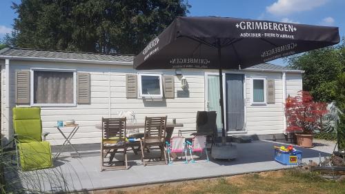 Logement vacances Yvoir avec piscine et deux chambres
