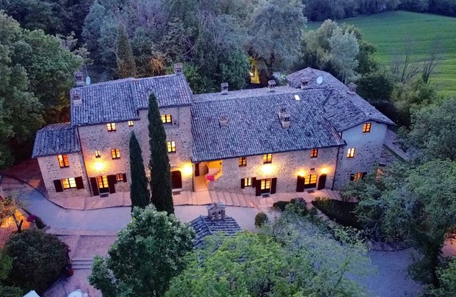 LOGGIA HOUSE