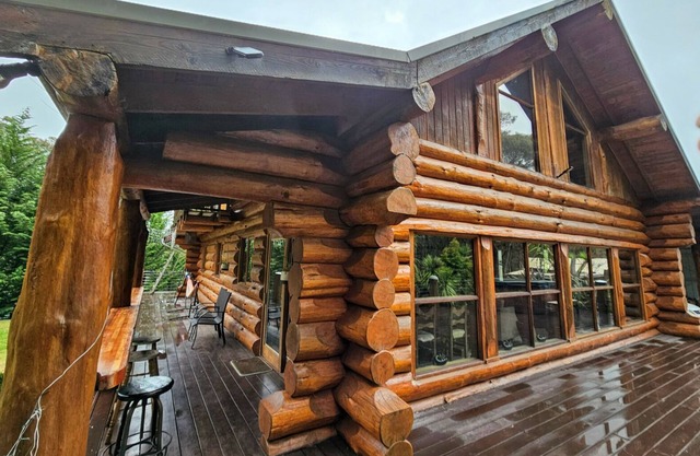 Loghome Getaway