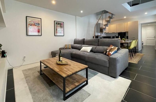 NEW: Logis BAYA by Melrose