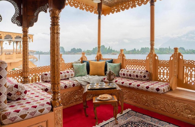 LohonoStays Harmukh Houseboat