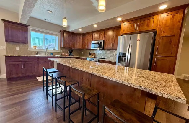 Lomond View Retreat: North Ogden's most beautiful and comfortable apartment!