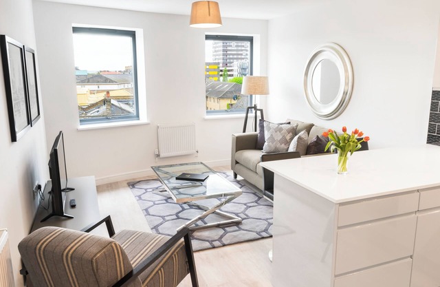 London Aldgate East City Elegant One Bedroom