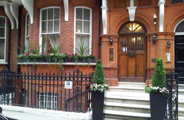 London Apart Hotel